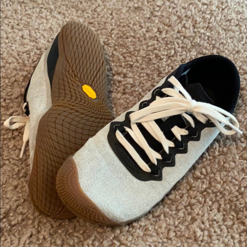 Merrell vibrant barefoot sneakers